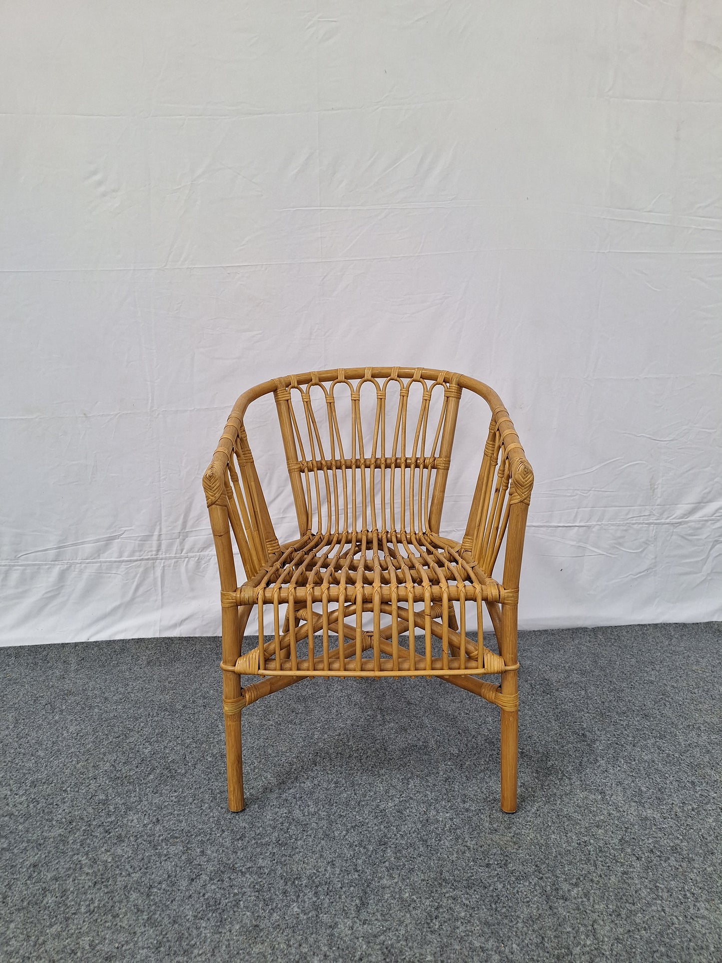 ROCA CHAIR		HONEY BROWN WASH