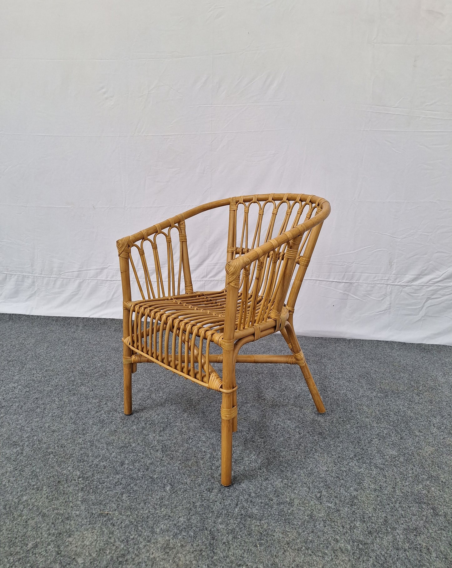 ROCA CHAIR		HONEY BROWN WASH