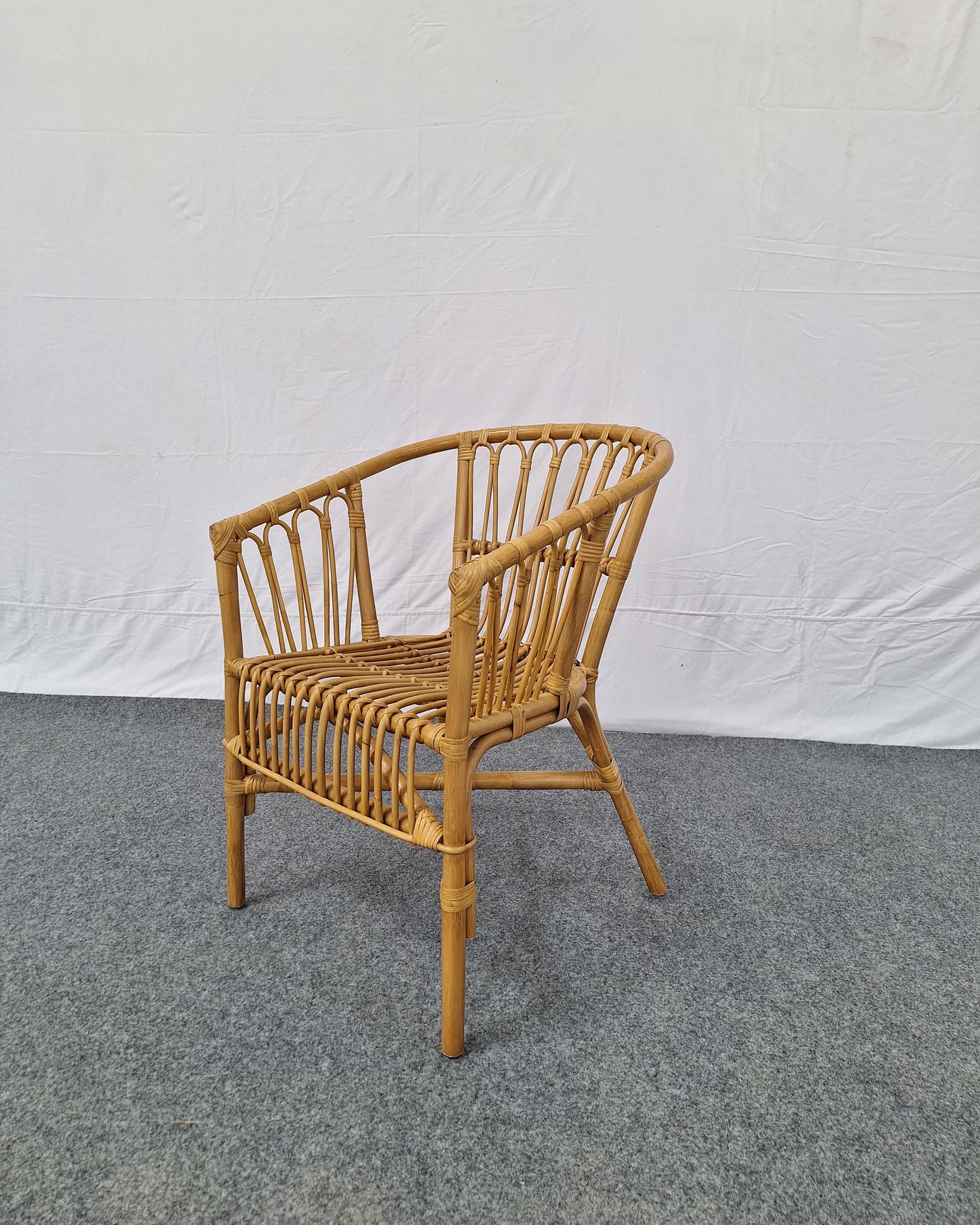 ROCA CHAIR		HONEY BROWN WASH