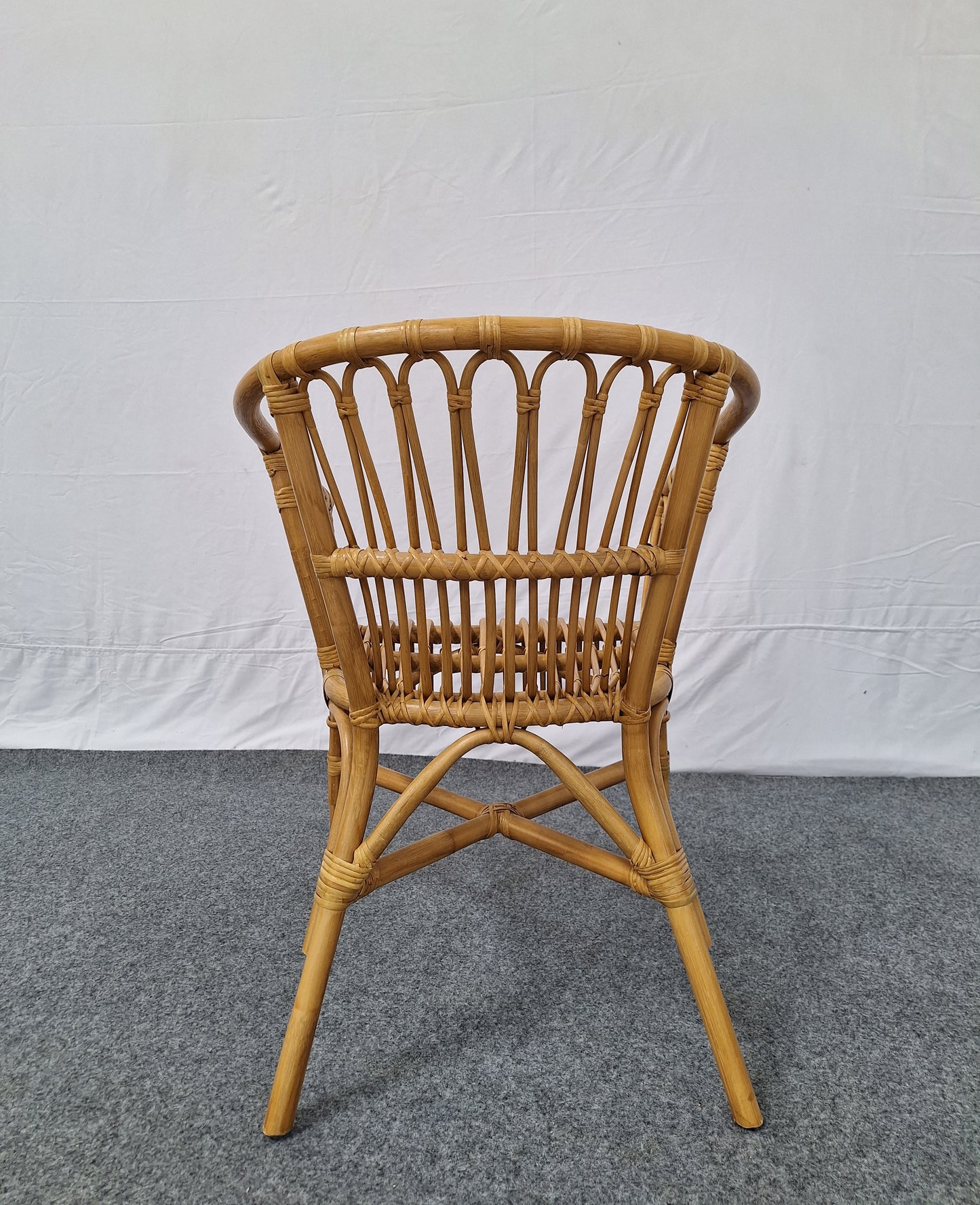 ROCA CHAIR		HONEY BROWN WASH