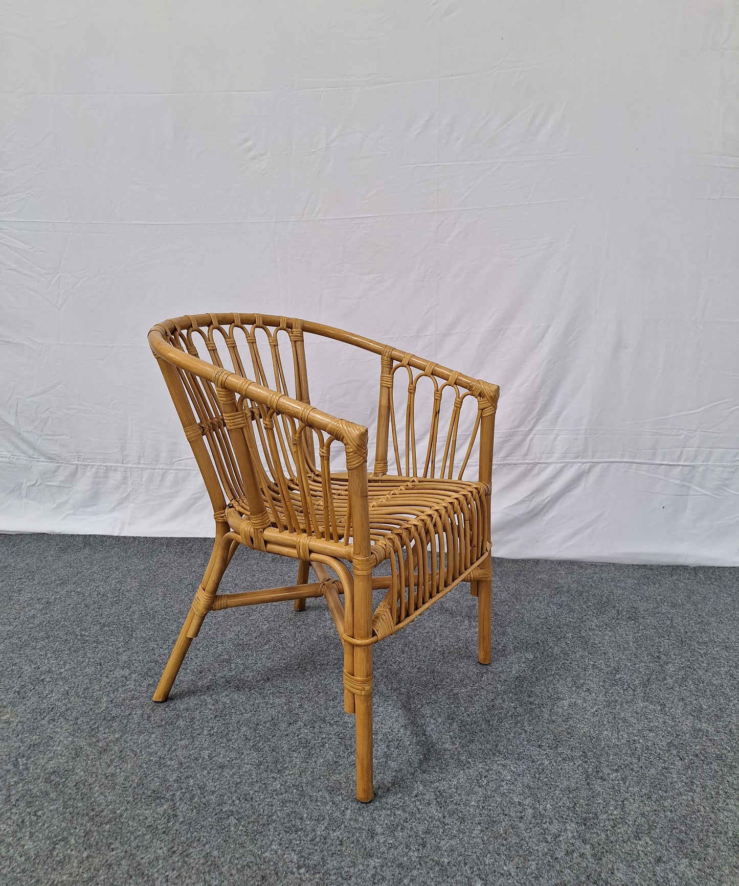 ROCA CHAIR		HONEY BROWN WASH