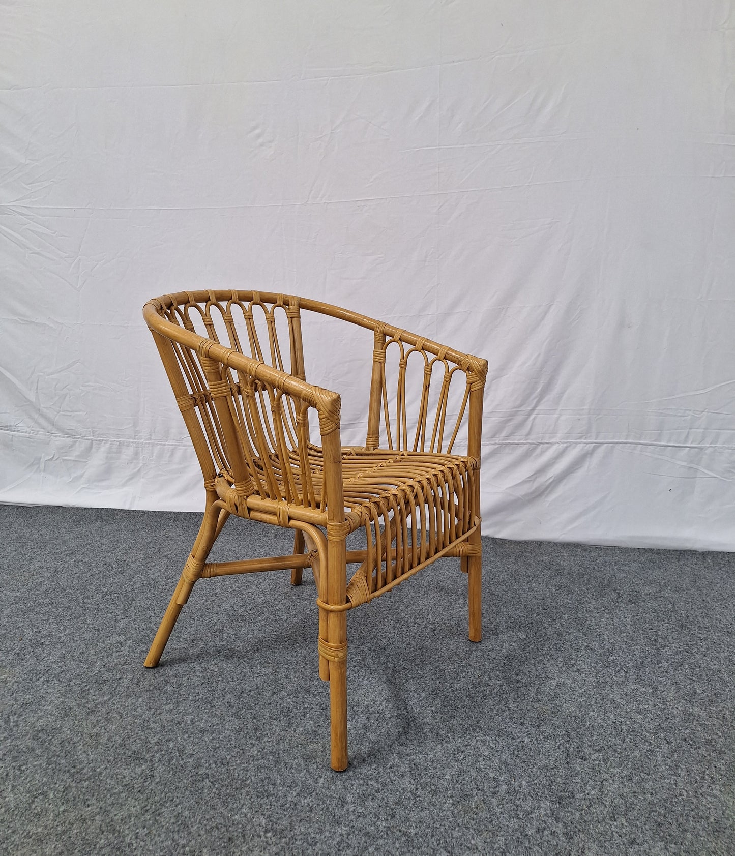 ROCA CHAIR		HONEY BROWN WASH