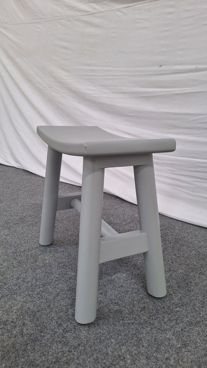 BARIRE STOOL   W : 50 D : 25 H : 47 CM			 MANGO WOOD