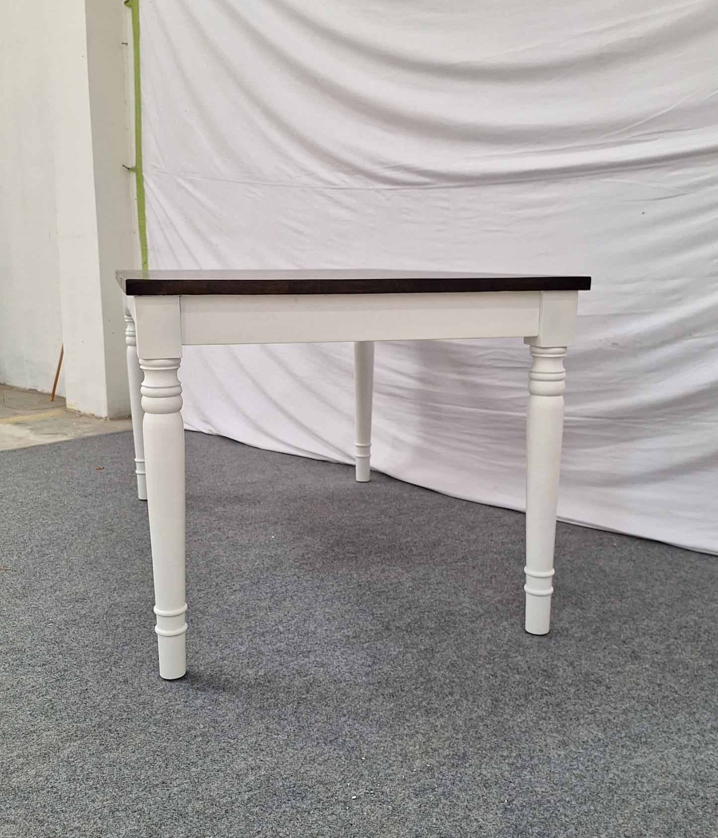 OPURA TABLE - M