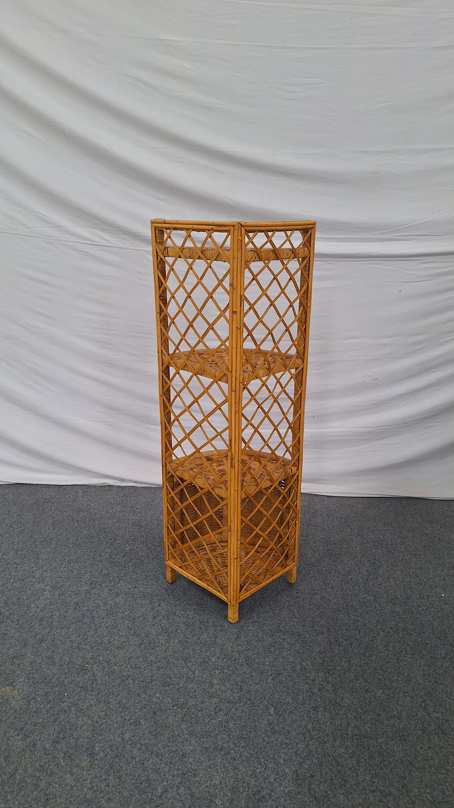 VIVAS CORNER CABINET 3 TIER