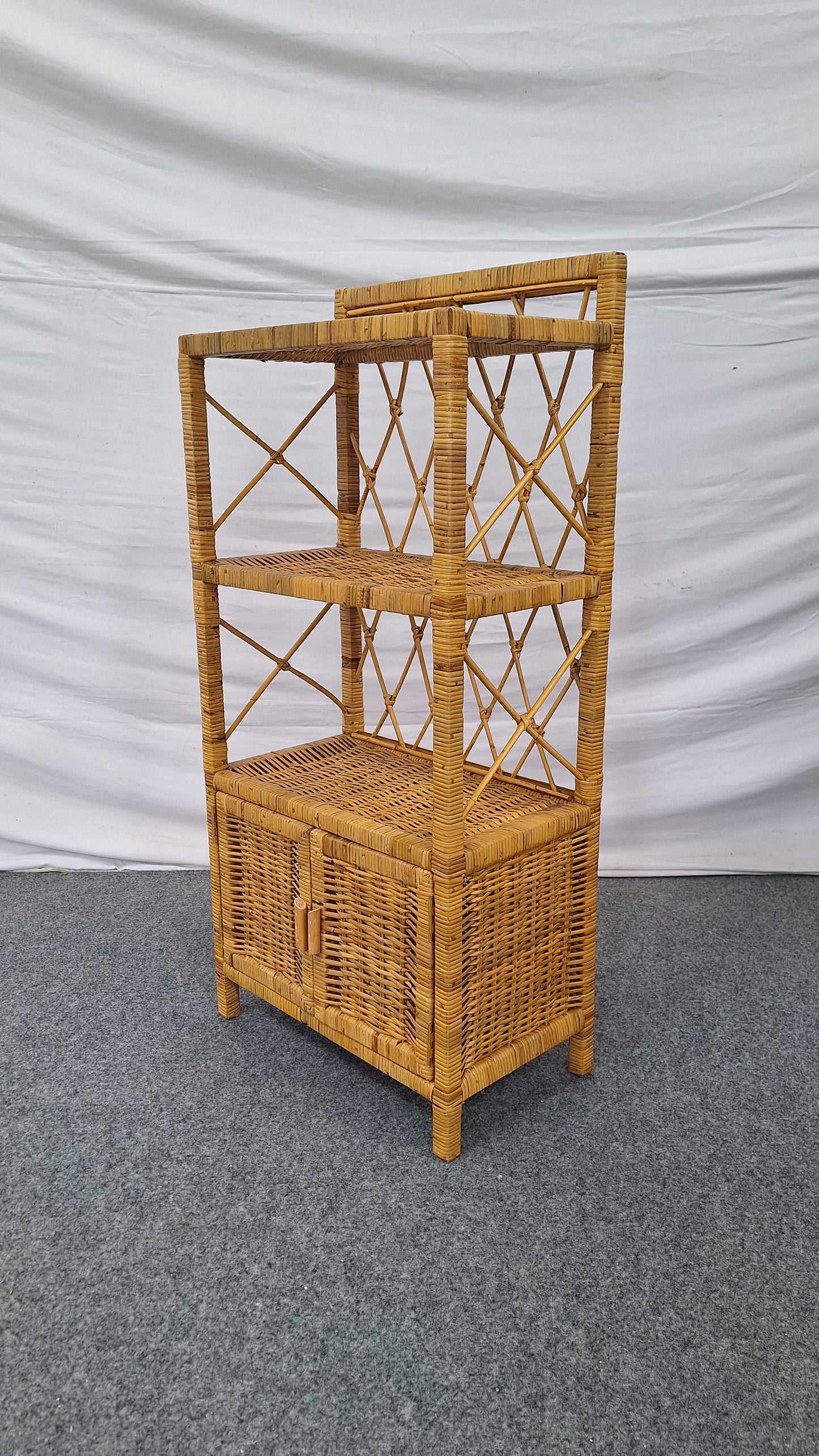 LOUIS CABINET 3 TIER - M