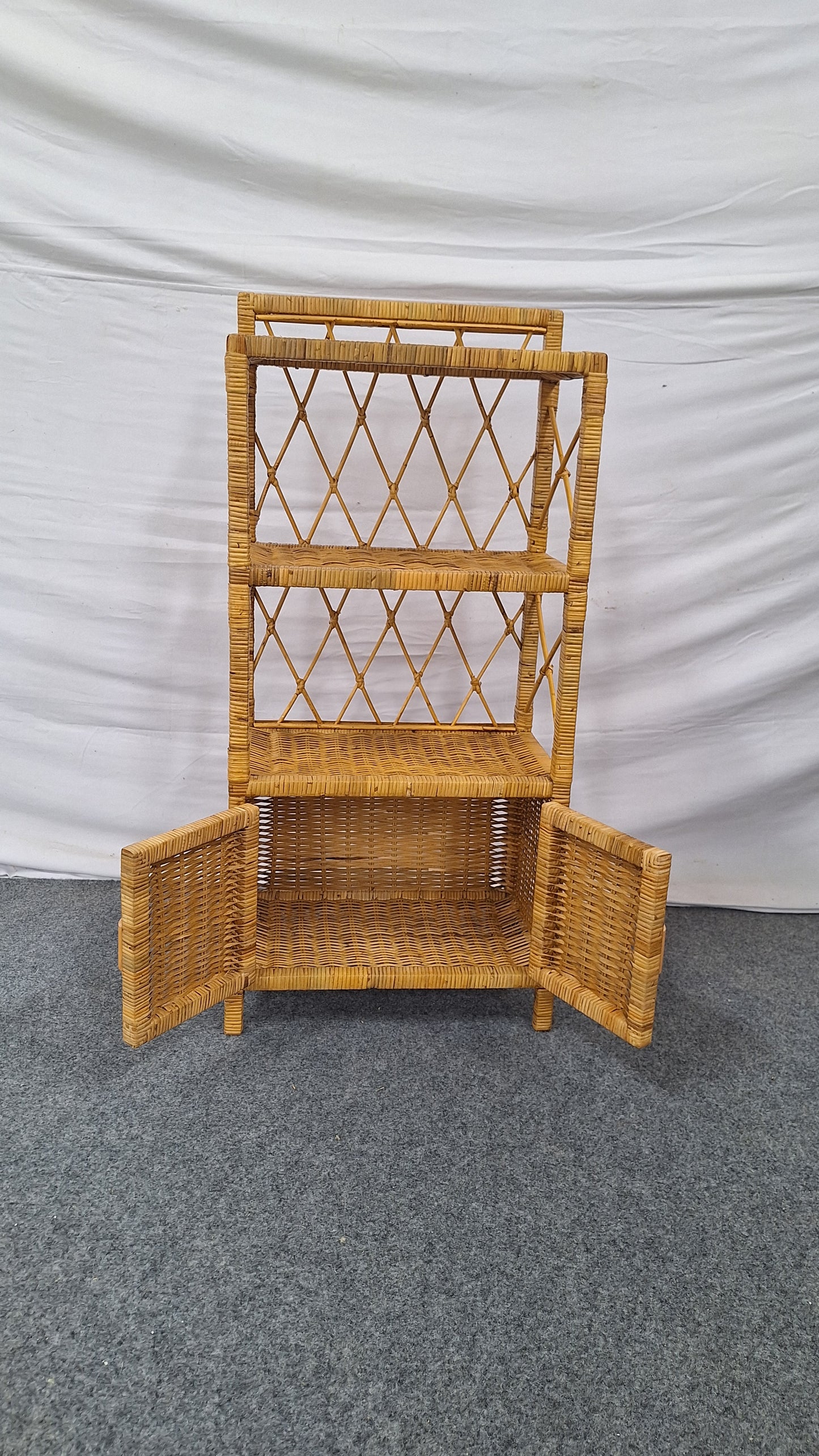 LOUIS CABINET 3 TIER - M