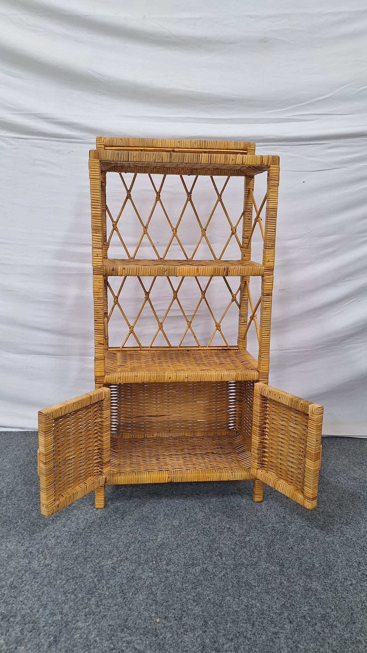 LOUIS CABINET 3 TIER - M